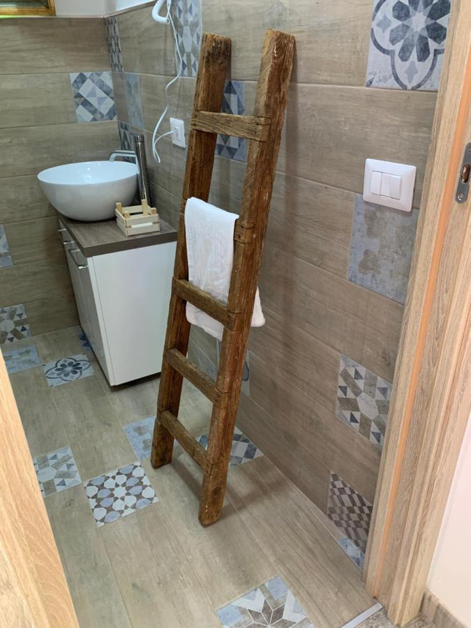 Conte'S House Apartment Чефалу Екстериор снимка